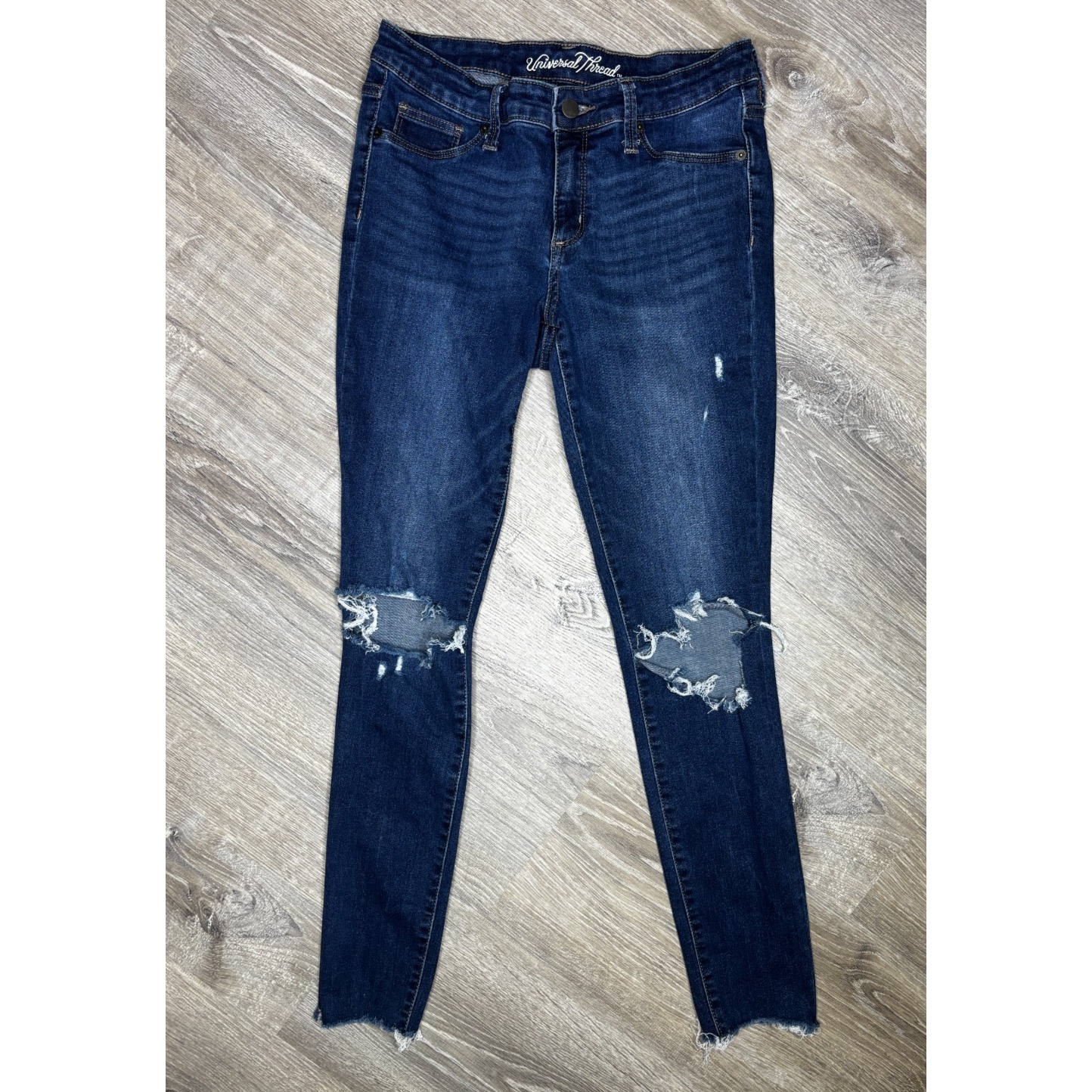 Women's Universal Thread Denim Jeans Stretch Size 6 / 28r Skinny Mid Rise Pants